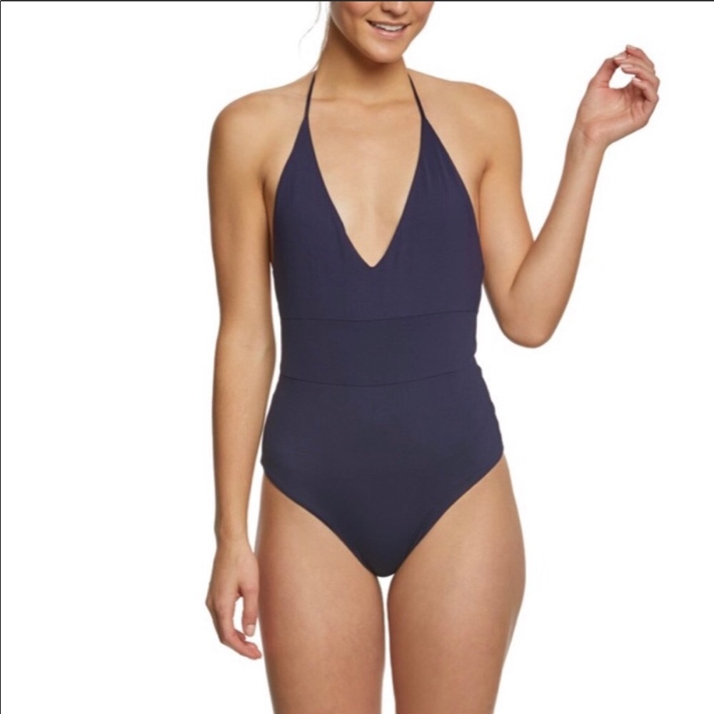Beautiful one piece! New!